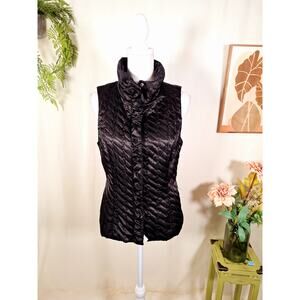 White House Black Market Women's Polyester Winter Vest Size Small